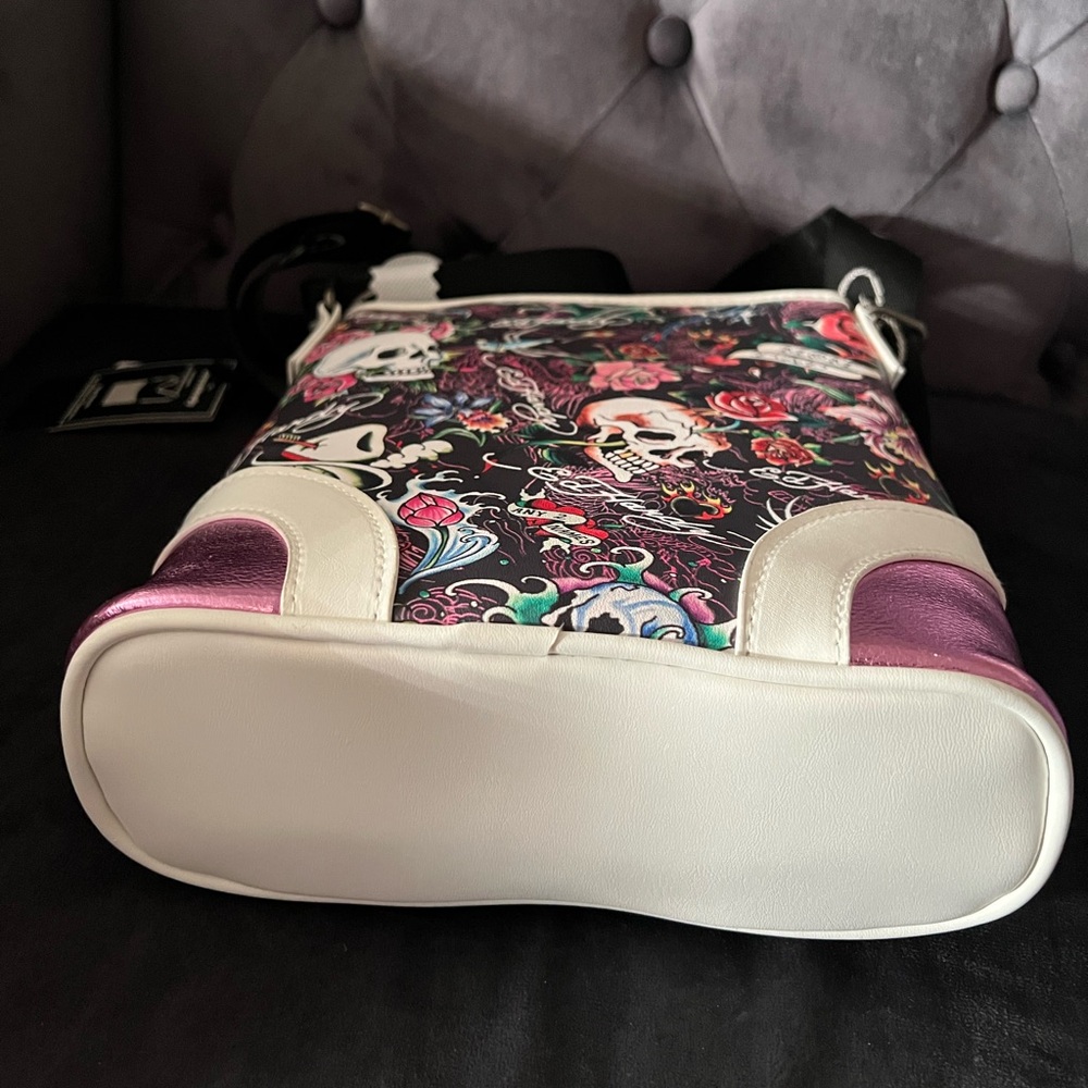 🌹💀 Ed Hardy Skull & Roses Crossbody bag. NWT - Picture 6 of 9